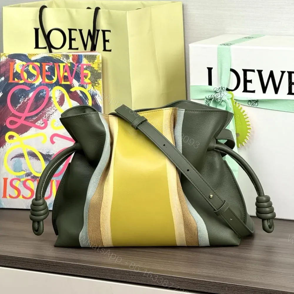 View 4 of 高仿Loewe*Flamenco系列5686拼皮單肩包黃綠色中號免檢版