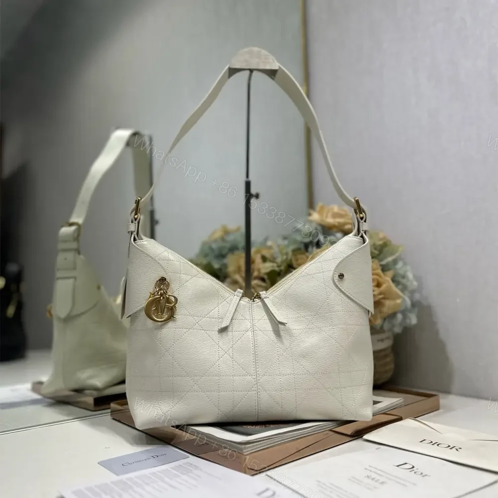 高仿Dior*Voyage系列M284M031小牛皮單肩包中號白色免檢版 — view 1