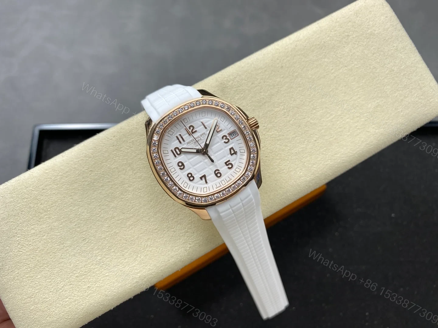 View 4 of Patek Philippe Aquanaut 5068 Rose Gold White 5068R-010