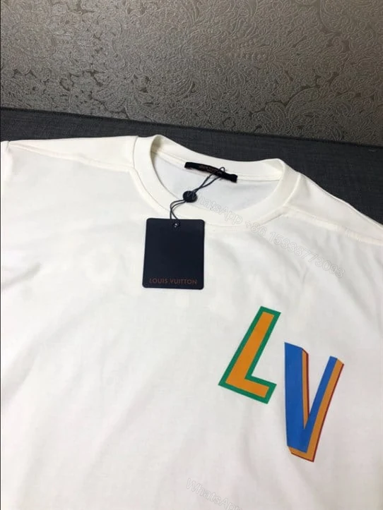 View 3 of LOUIS VUITTON T-SHIRT – LV21