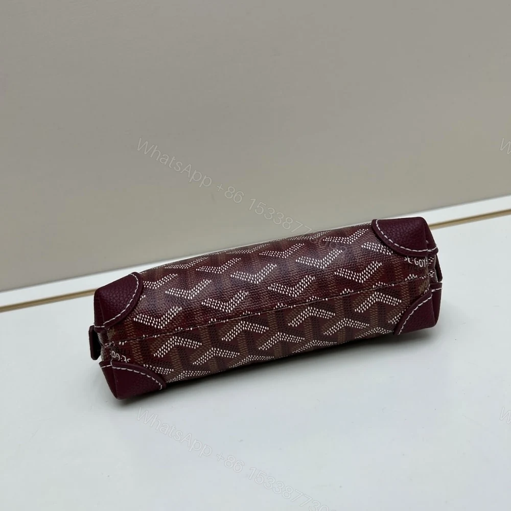 View 5 of GOYARD VENDÔME COSMETIC POUCH BURGUNDY 18CM VENDOTPMLTY33CL33P