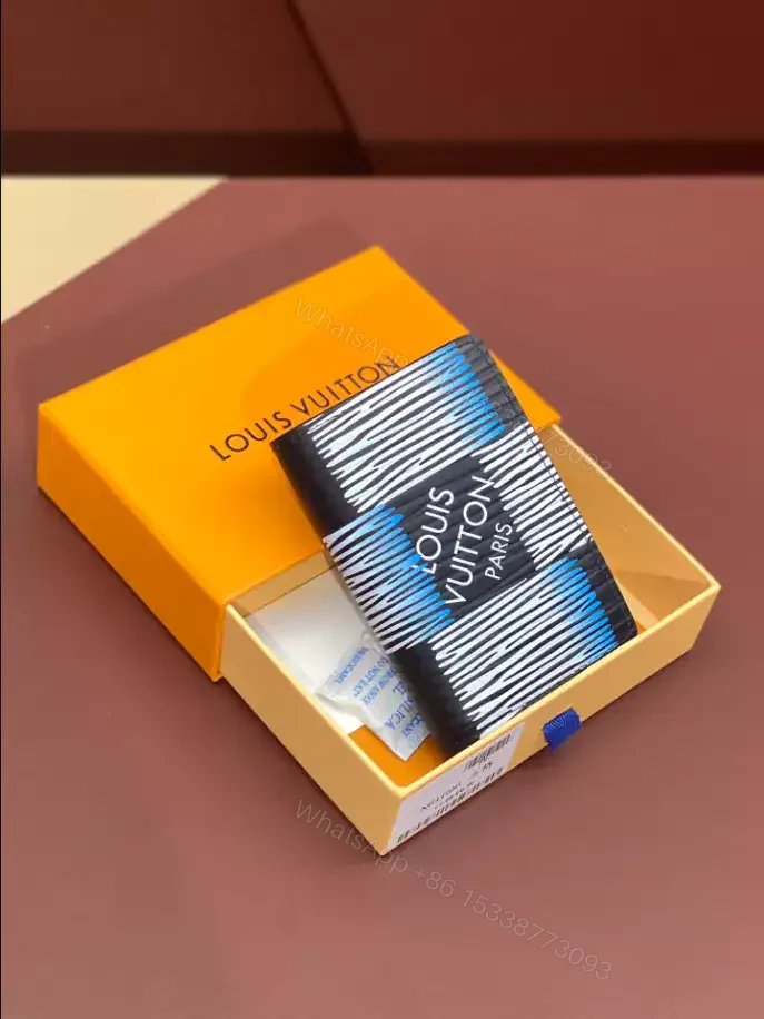 View 2 of LV POCKET ORGANIZER – RRG079
