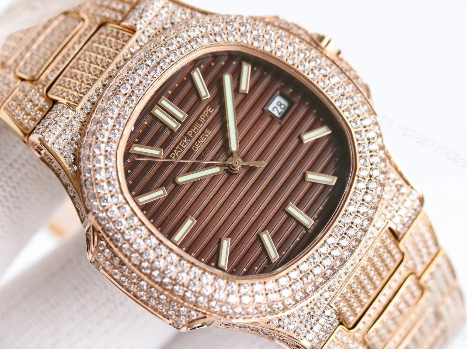 View 3 of Patek Philippe Nautilus 5711 R8 Super Clone