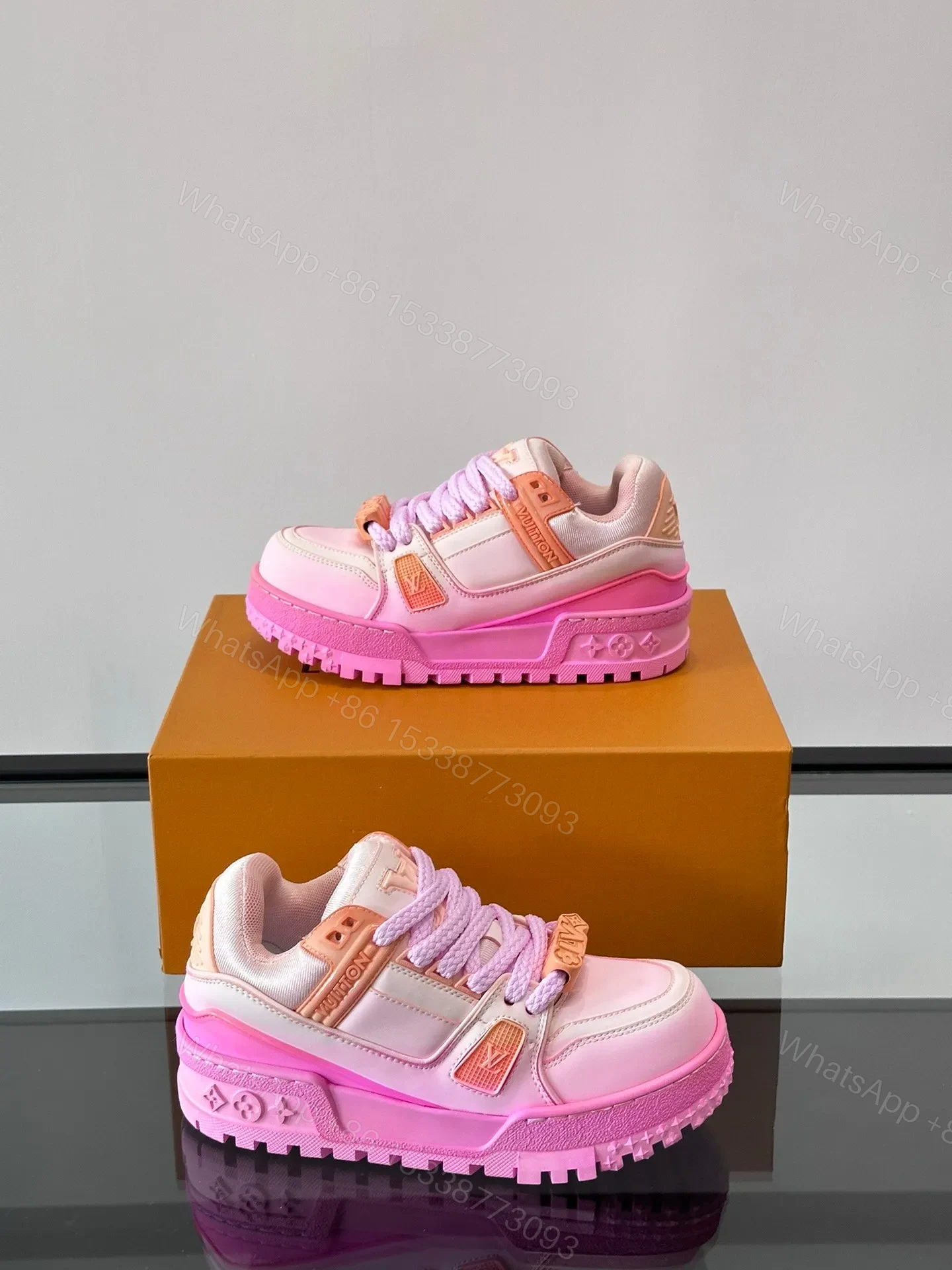 View 4 of LV Men Pink Synthetic Leather Sneakers