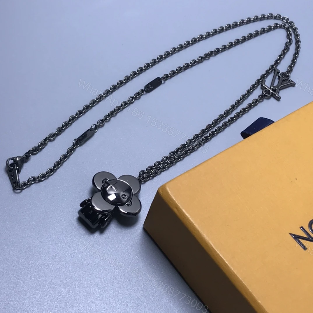 EN – Lux LV Necklaces 047 — view 1