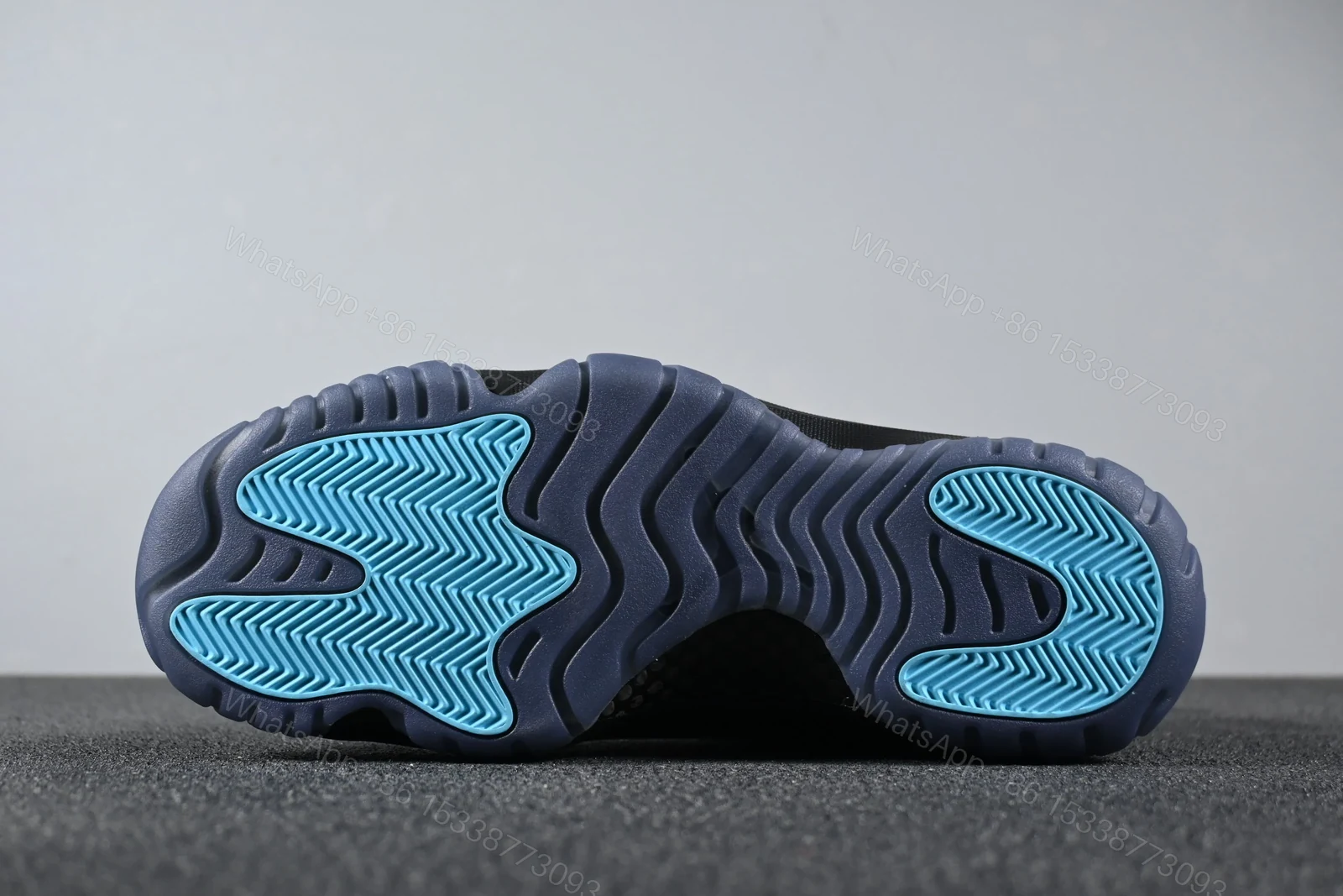 View 4 of Jordan 11 Retro Gamma Blue (2025)