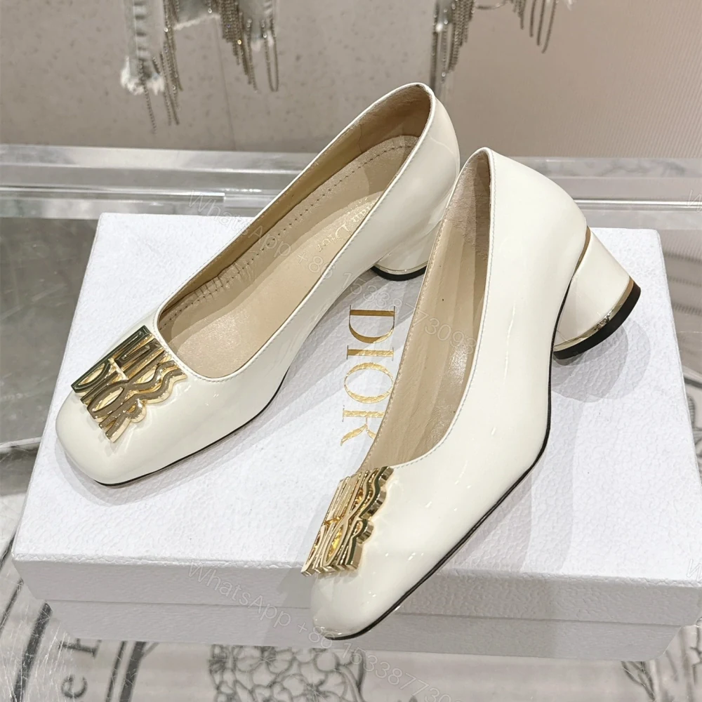 View 3 of 高仿Dior*Miss系列KCB266方頭LOGO金屬扣白色單鞋免檢版