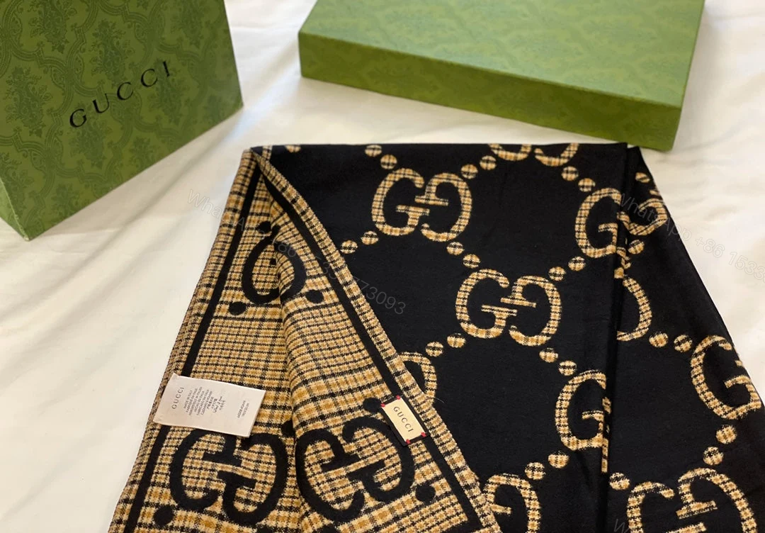 View 2 of EN – Luxury GCI Scarf 002
