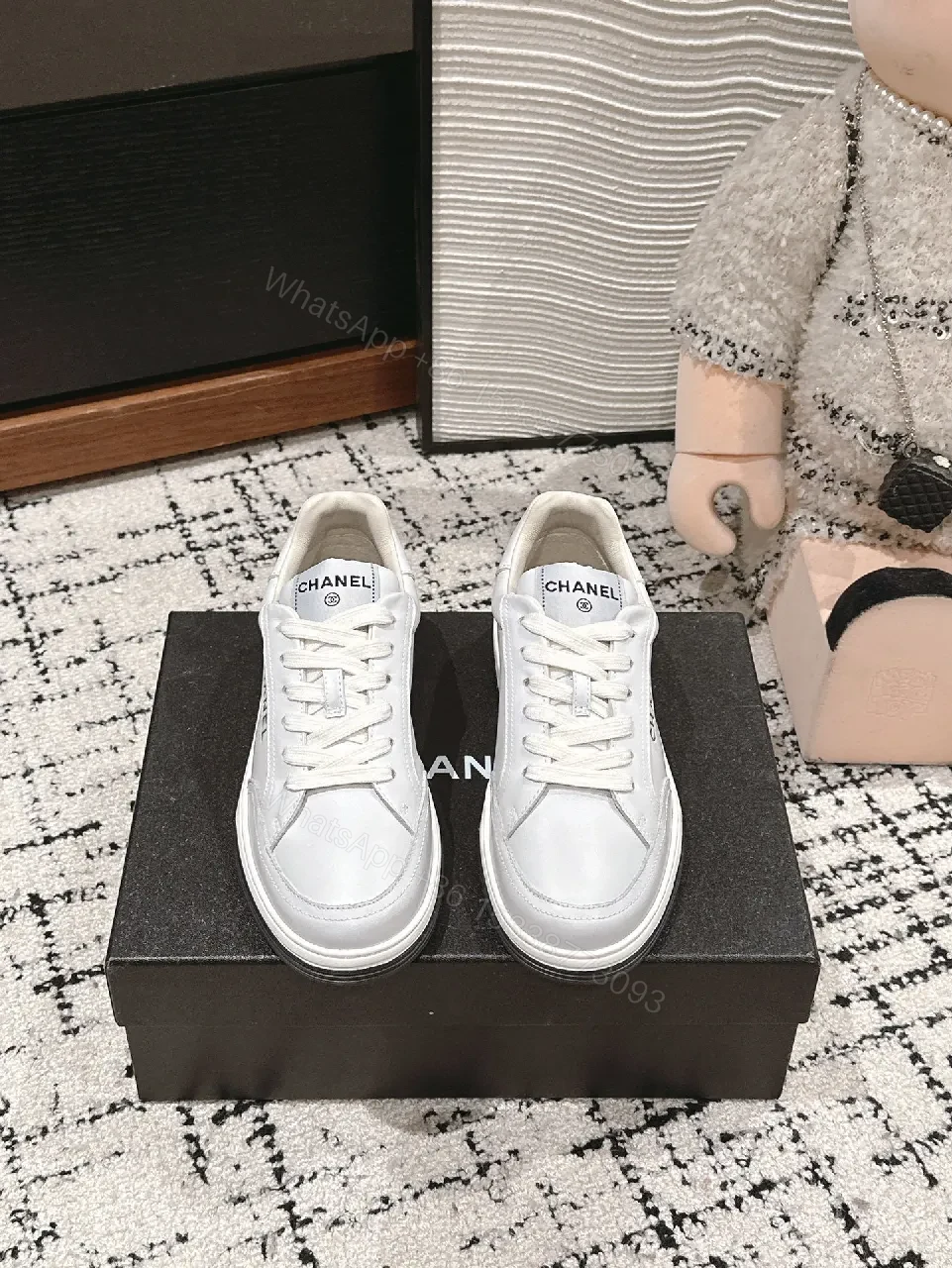 White Leather Sneaker: Luxe Comfort, Subtle Branding — view 1