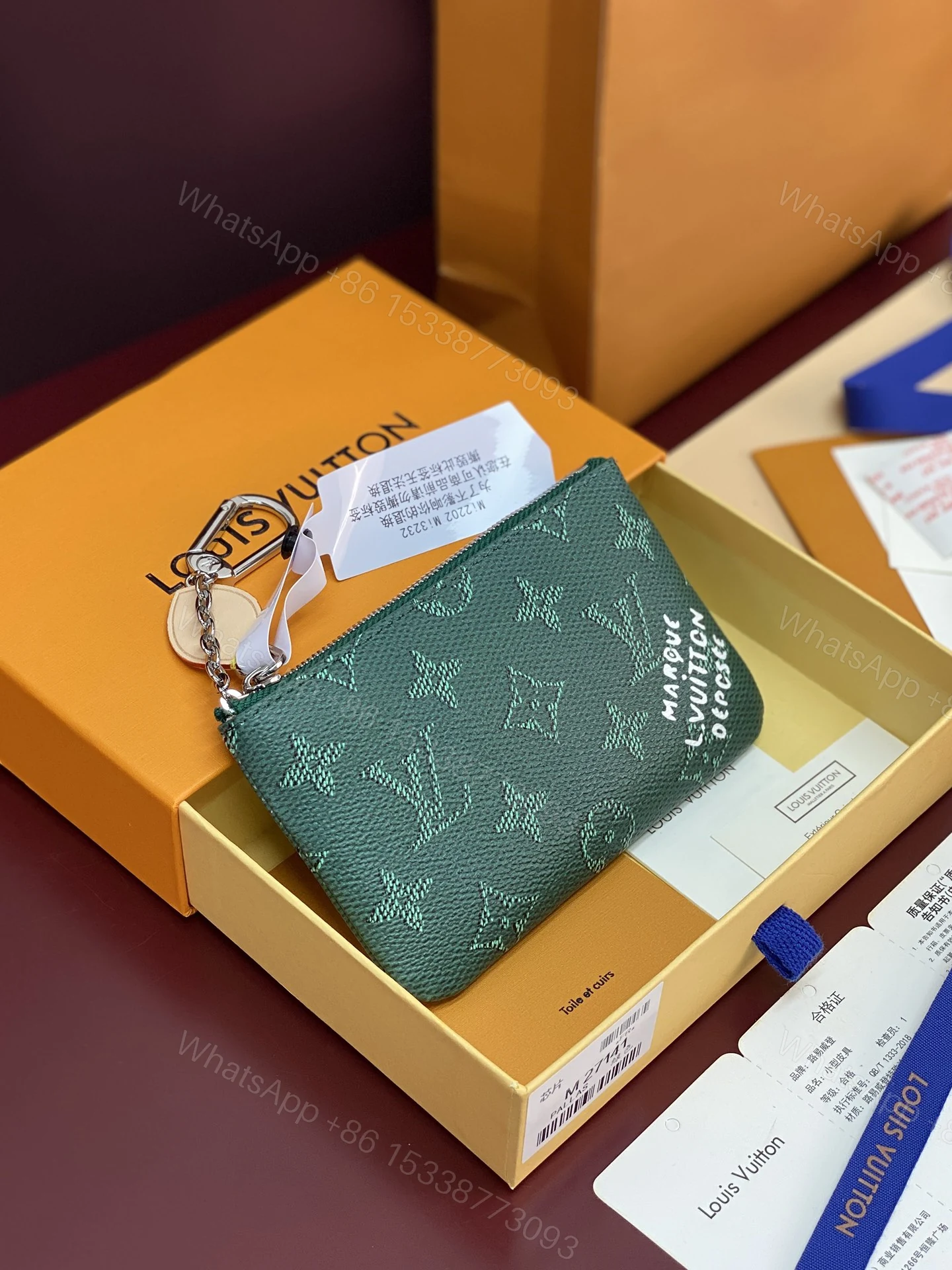 LV 原單 Monogram 墨綠色迷你零錢包 女款掛飾卡包 精品配件 — view 1