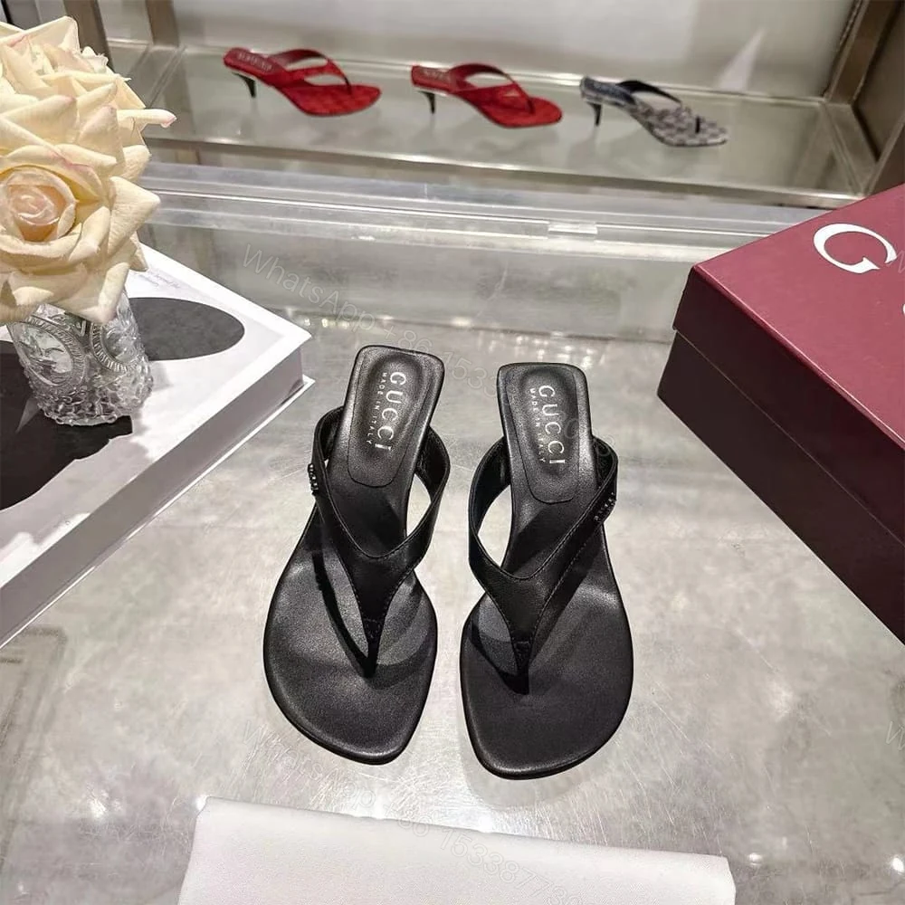 View 3 of GUCCI Women’s Vittoria thong 237406
