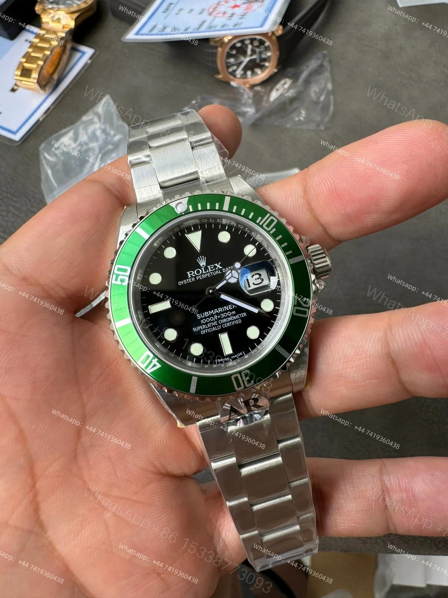 View 2 of Rolex Submariner 16610LV Kermit 1:1 Replica – Green Bezel Black Dial 3135 Movement 40mm Super Clone