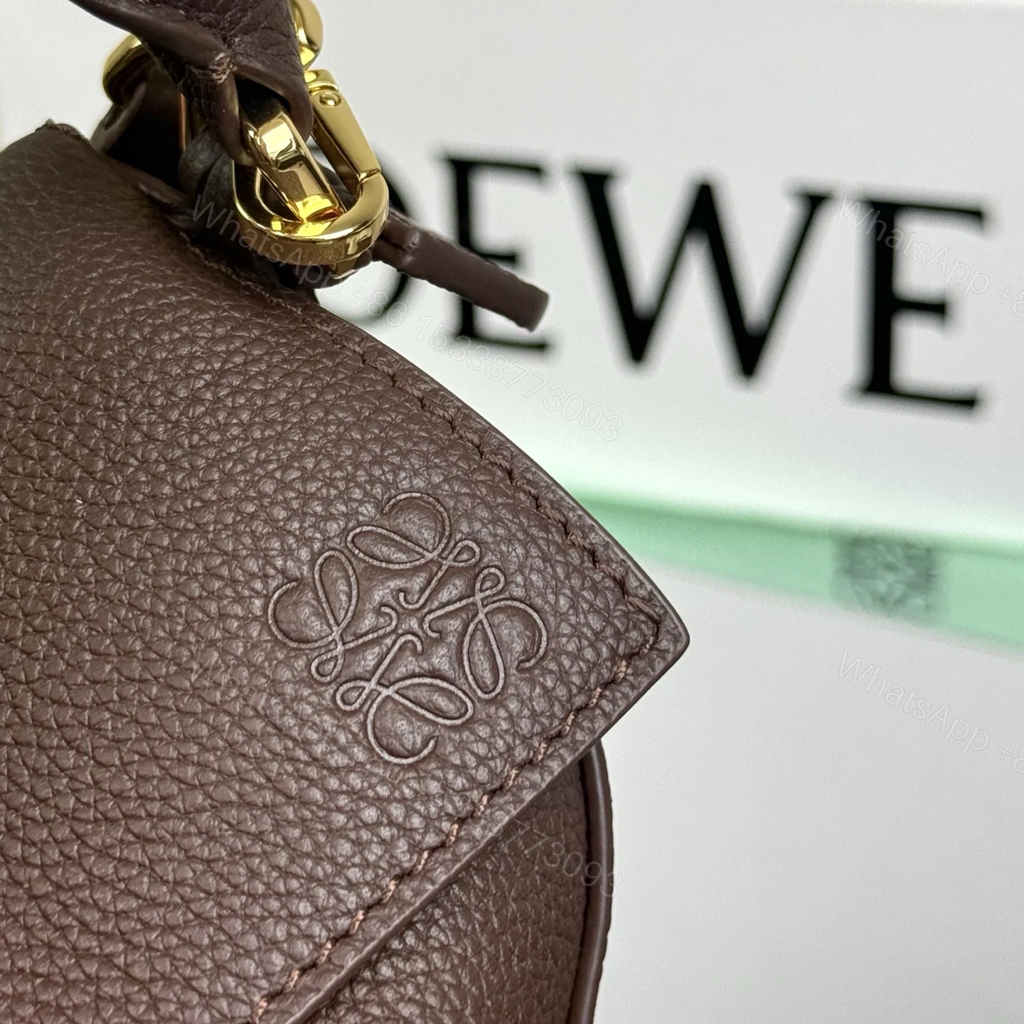 View 8 of 高仿Loewe*Puzzle系列0018單肩包小羊皮深栗色Mini免檢版