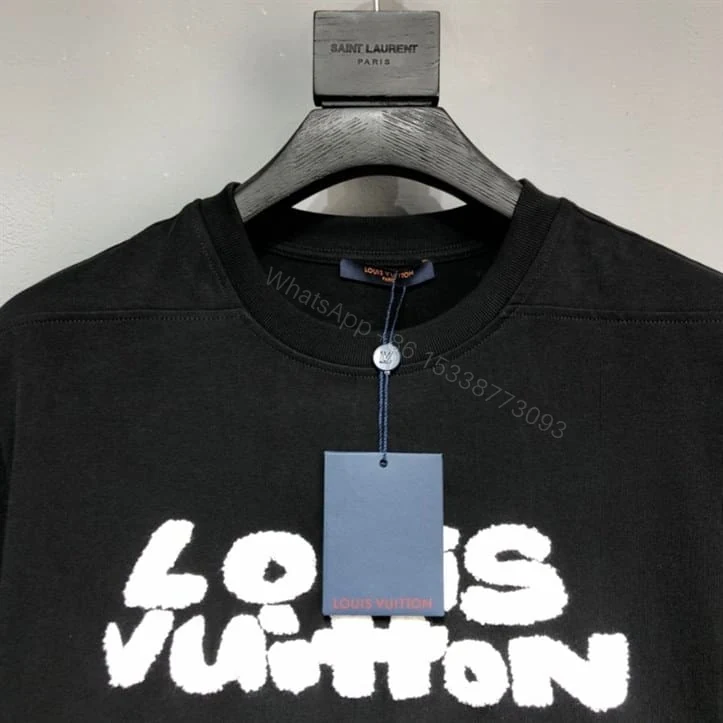 View 3 of LOUIS VUITTON T-SHIRT – LV19