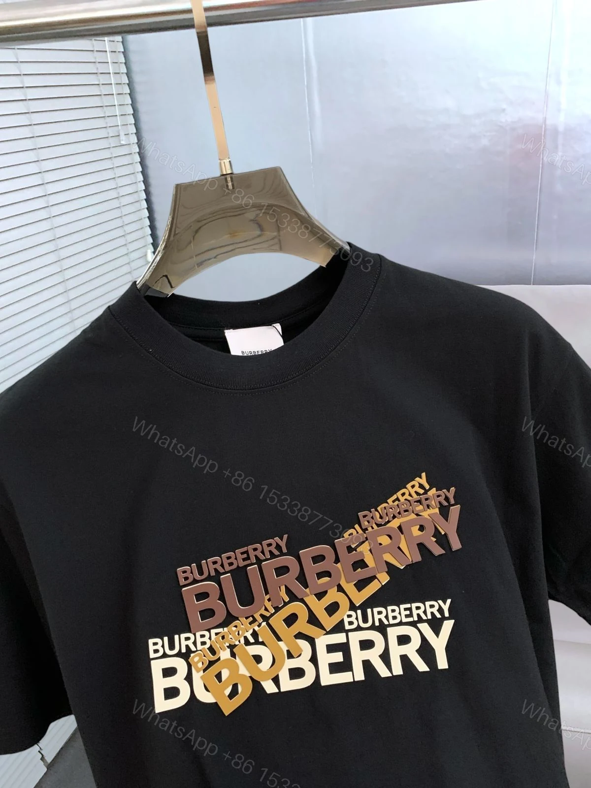 View 15 of FIRST COPY BURBERRY DESIGNER ROUND NECKS SUMMER T-SHIRT