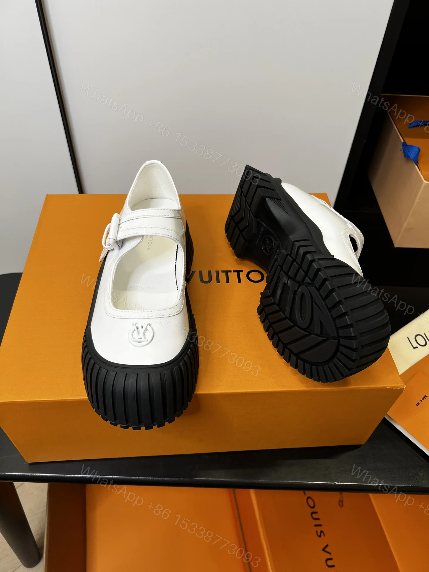 LV A貨白色厚底瑪莉珍鞋時尚女鞋韓系穿搭優雅氣質推薦 — view 1