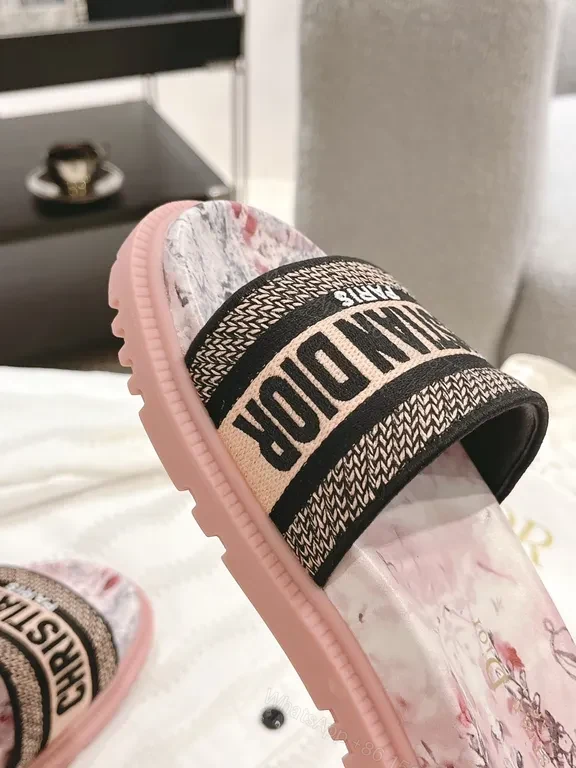 View 3 of Graphic Floral Dior-Inspired Slides, All-Day Comfort