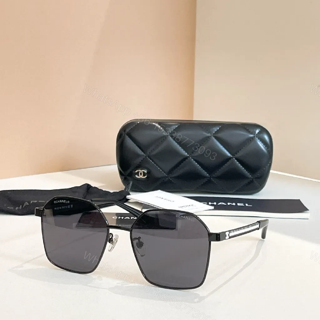Square Sunglasses Set: Modern Luxury, All-Day Comfort — view 1
