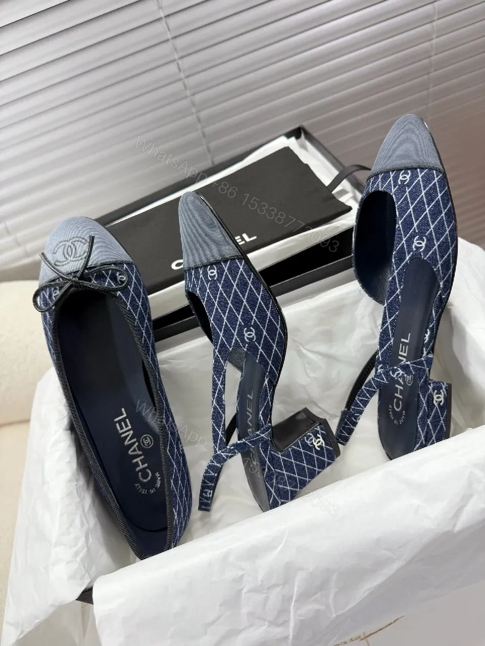 Denim-Patterned Pumps: Luxe Texture, All-Day Comfort, Pointed Toe — view 1