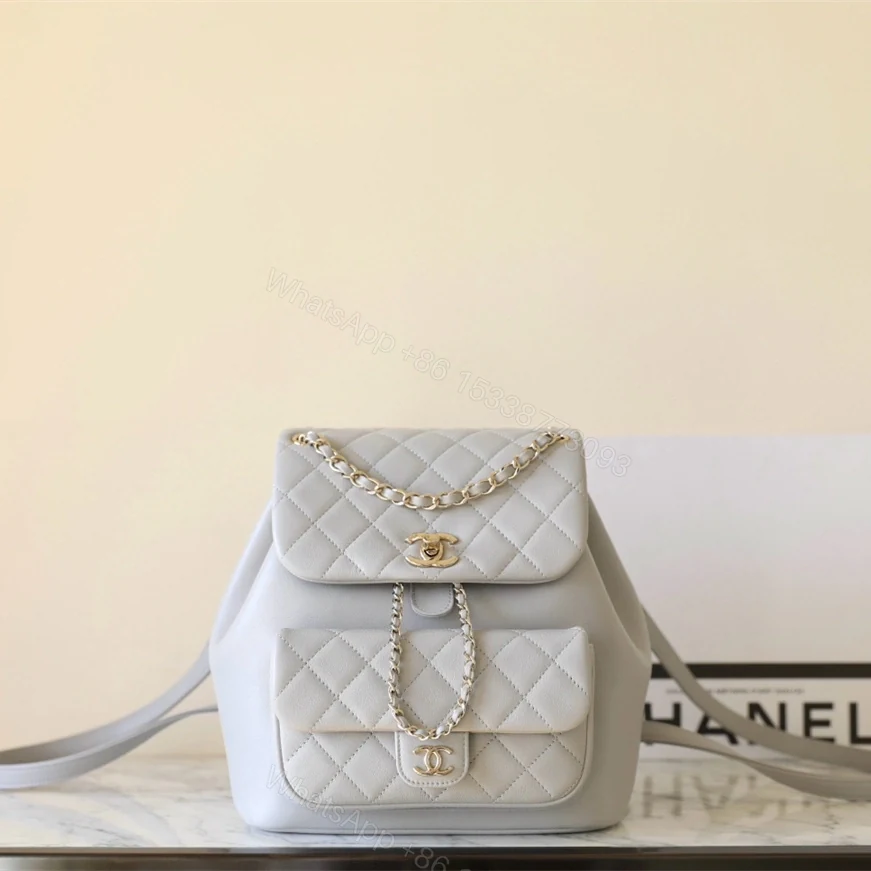 高仿Chanel*24K系列AS2908小牛皮淡灰雙肩包大號免檢版 — view 1