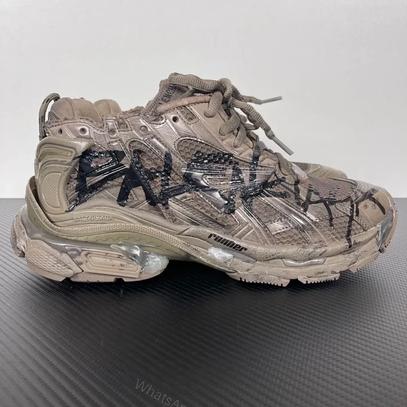 Balenciaga Runner Graffiti Brown Black — view 1