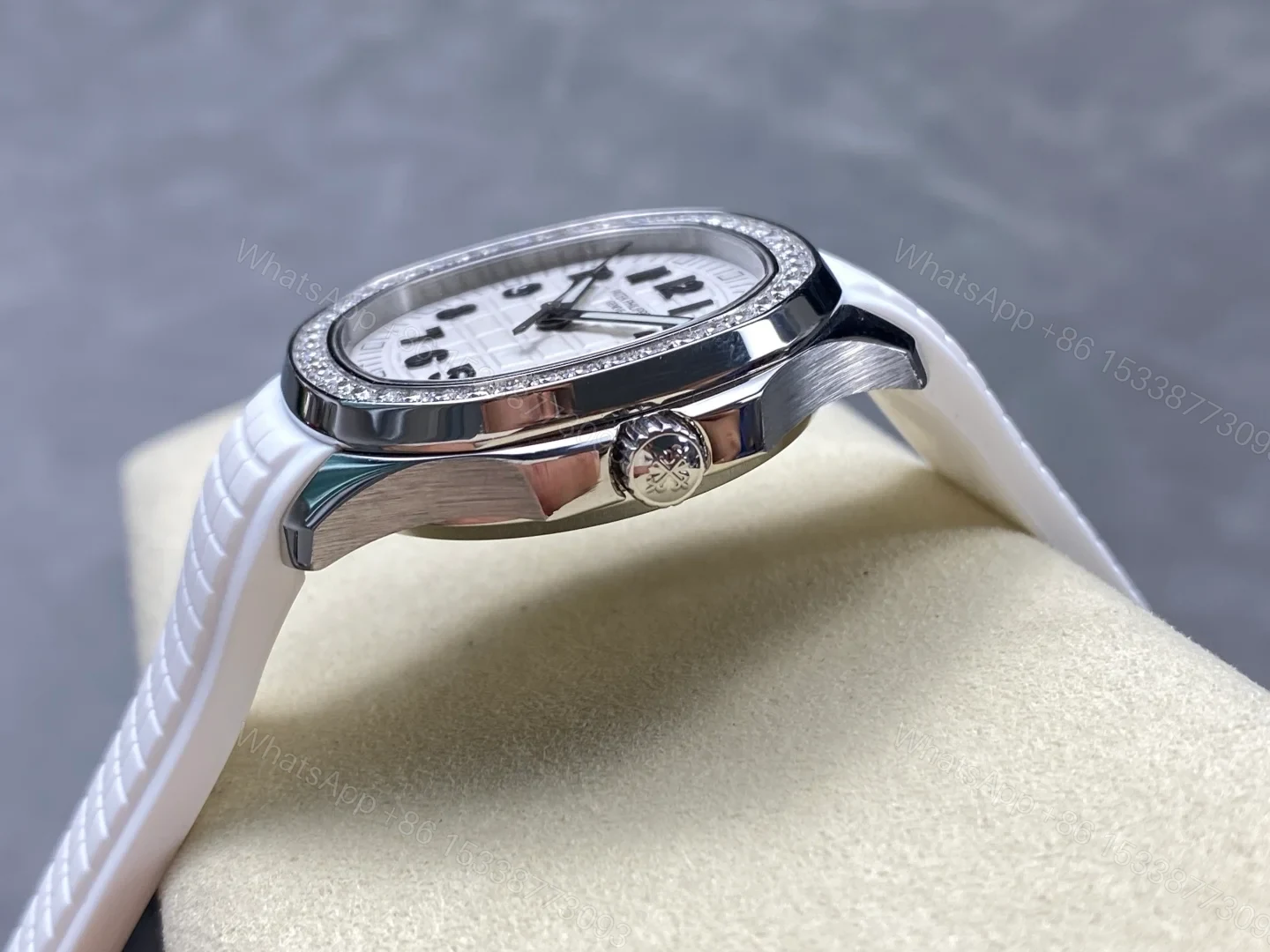 View 6 of Patek Philippe Aquanaut 5067 Stainless Steel White 5067A-024