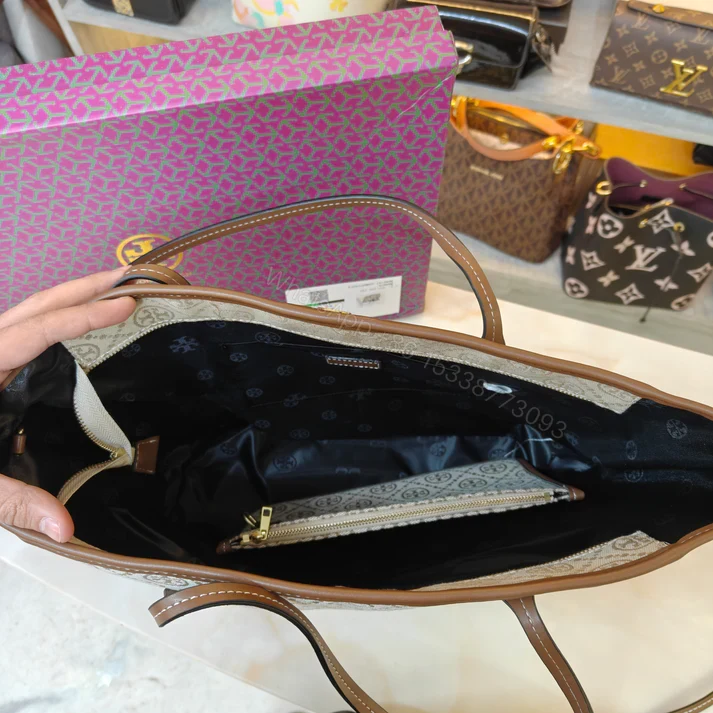 First Copy Tory Burch T Monogram Large Zip Tote Bag Biege — view 2