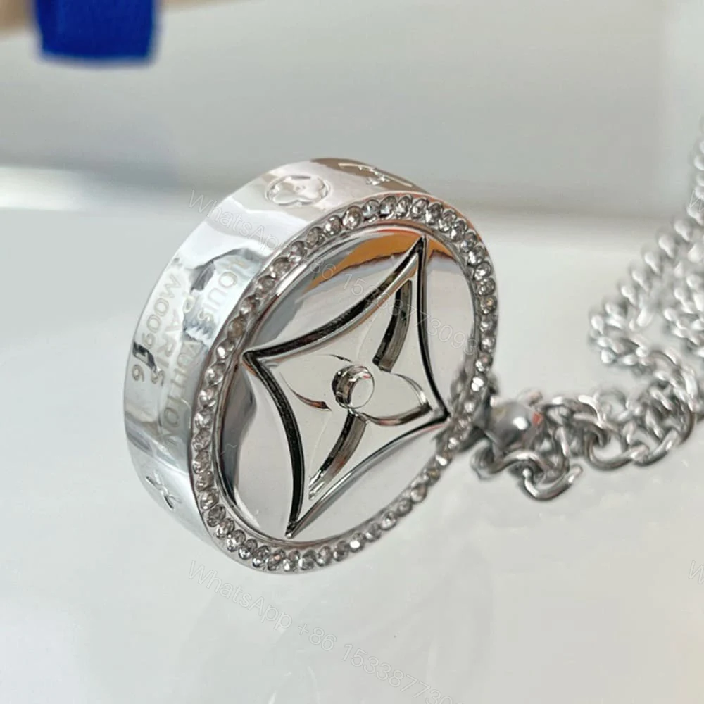 View 5 of LV Twisted Flower Necklace