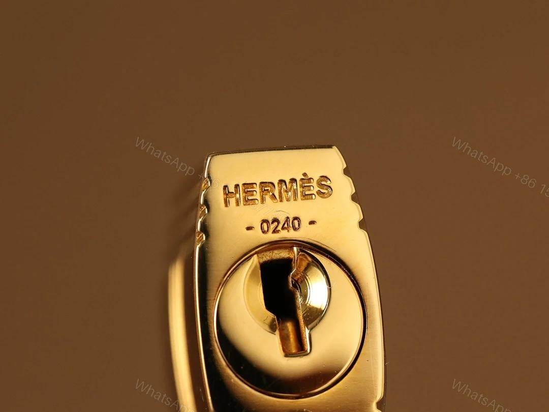 View 18 of 私人定訂製高仿HermesBirkin30黑金系列