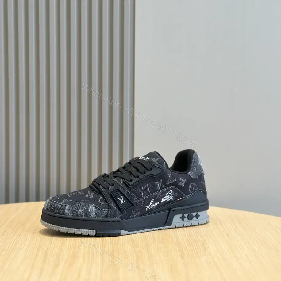 View 7 of LV TRAINER SNEAKER – LSVT407