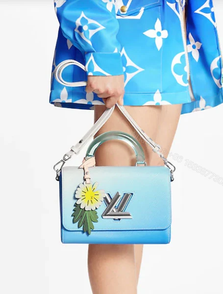 View 3 of LV高仿包包 路易威登a货包包 LV夏日新款浅蓝色渐变Twist中号肩背包