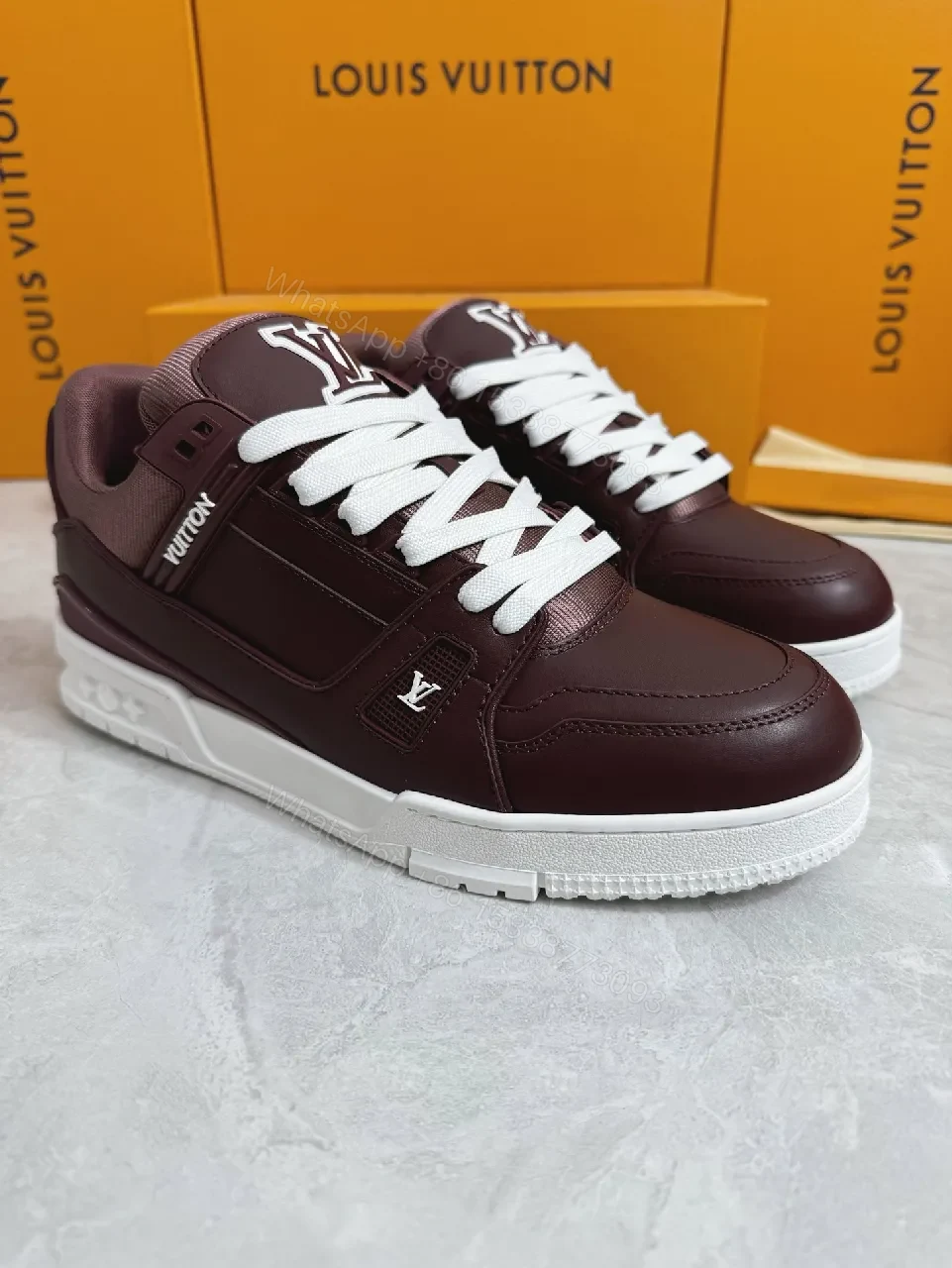 Premium Leather Low-Top Sneakers: Bold Texture & Everyday Versatility — view 1