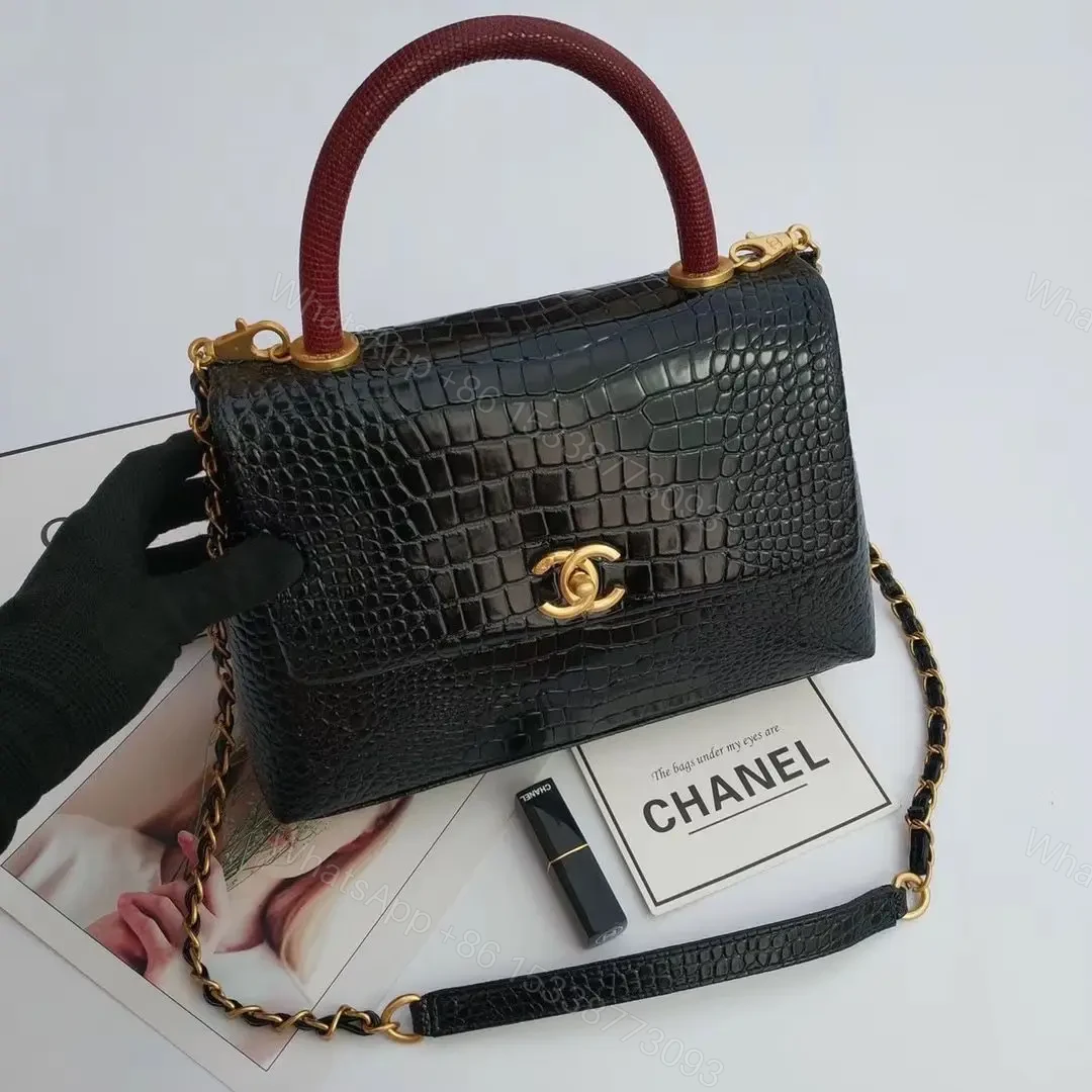 CHANEL — view 1