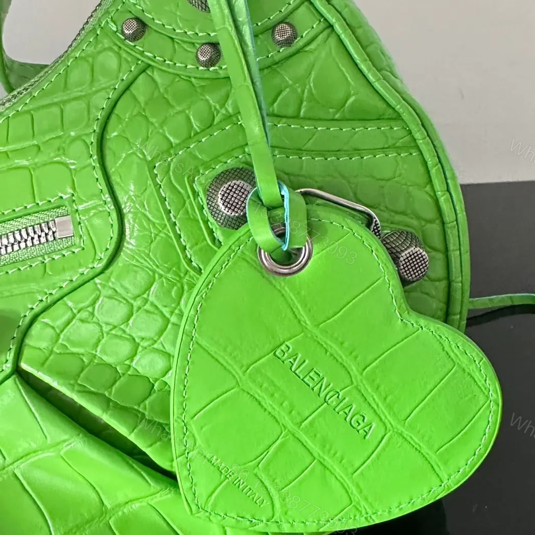 View 10 of 高仿Balenciaga*LeCagole系列餃子包蘋果綠S