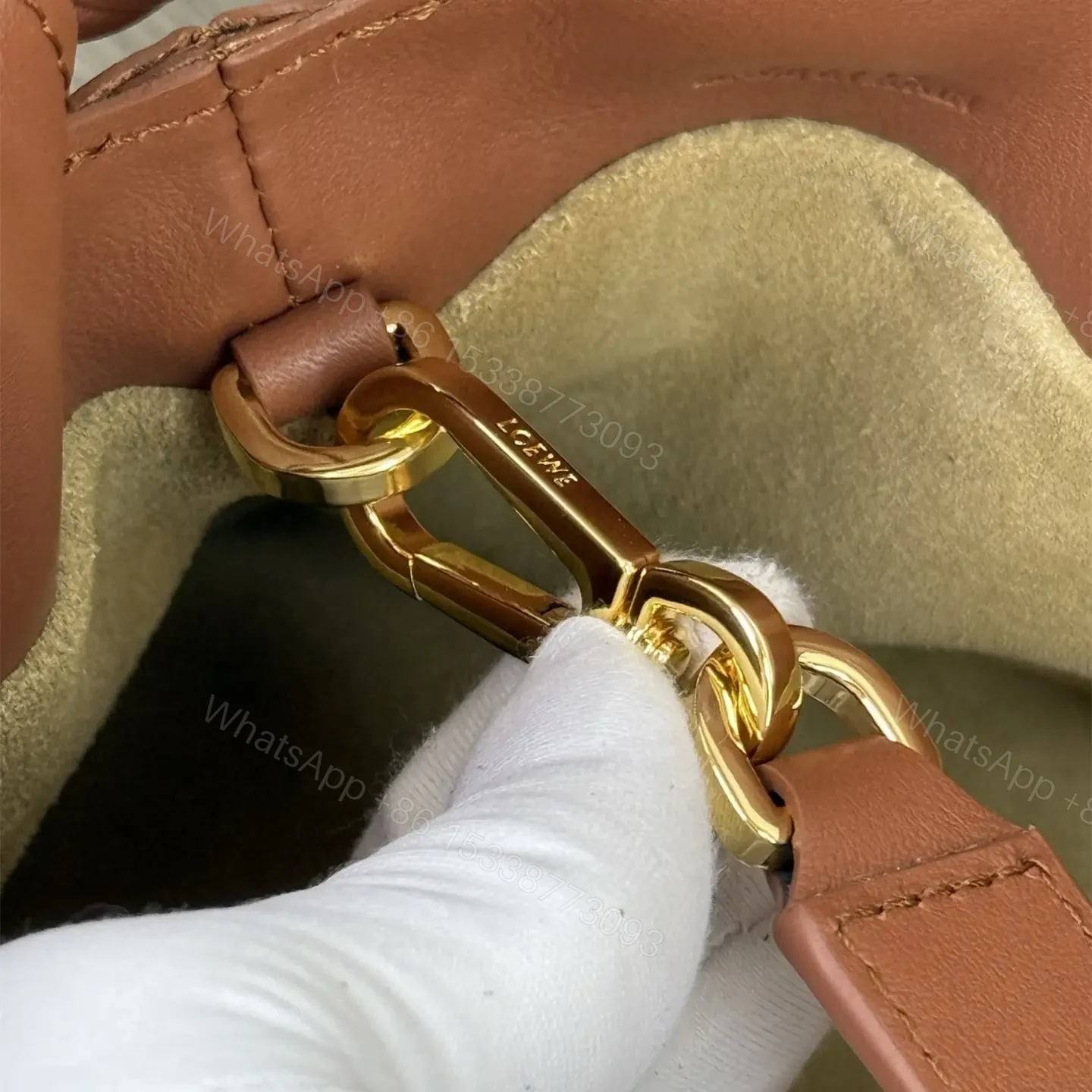 View 12 of 高仿Loewe*Flamenco系列5691拼皮單肩包胡桃色中號免檢版