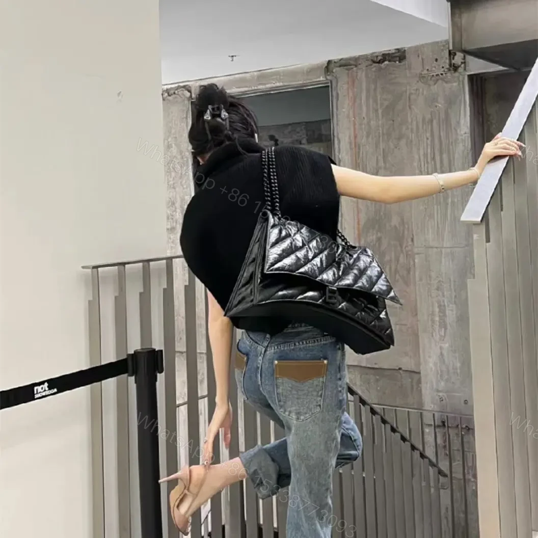 View 10 of 高仿BalenciagaCrush鏈條包大號M