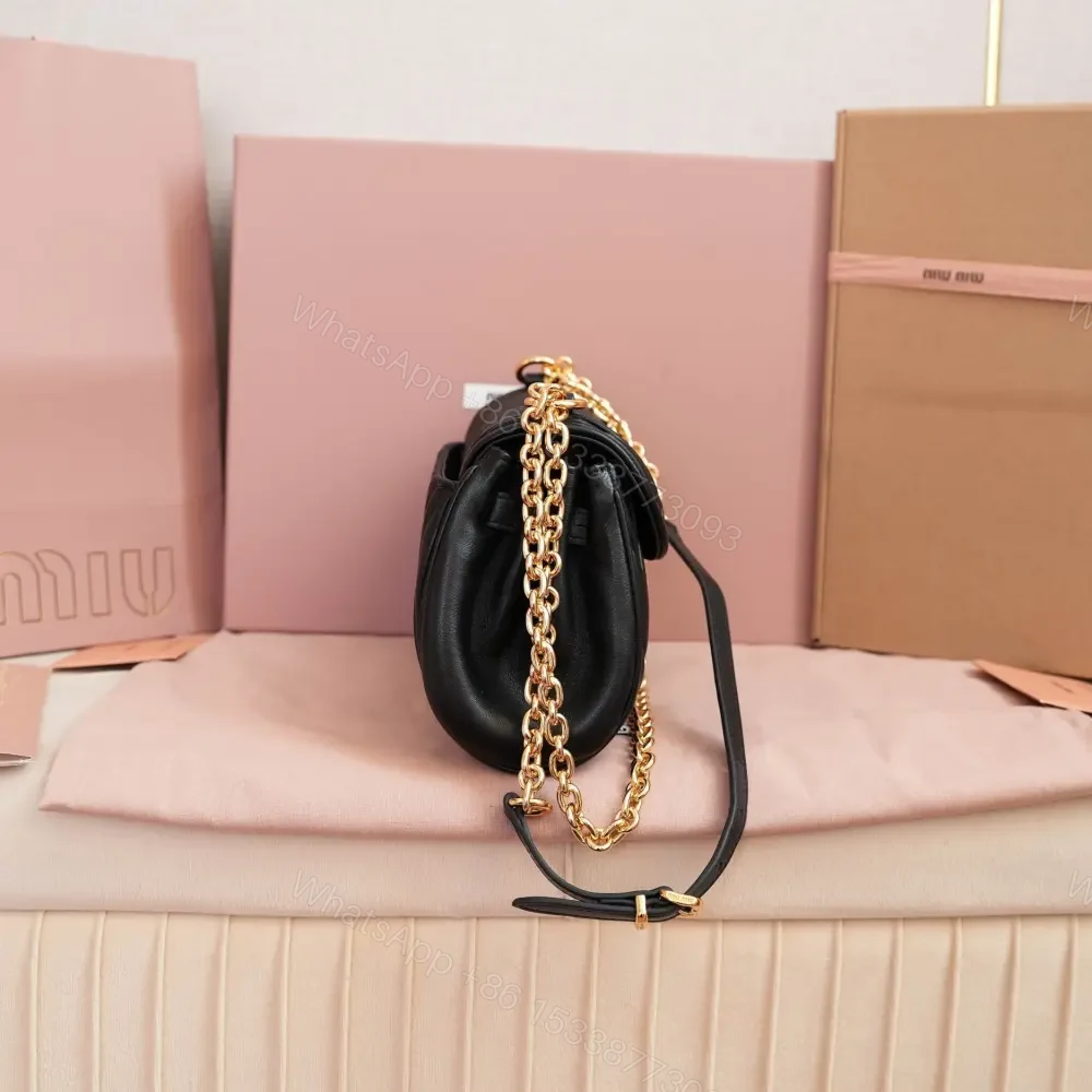 View 4 of 高仿miumiu*Matelasse系列5BD266單肩斜挎包黑色免檢版