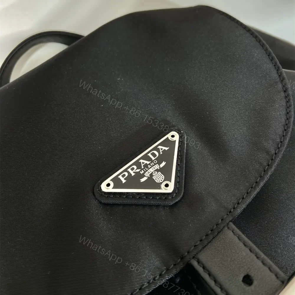 View 7 of 高仿Prada中古背包1BZ831黑色小號免檢版