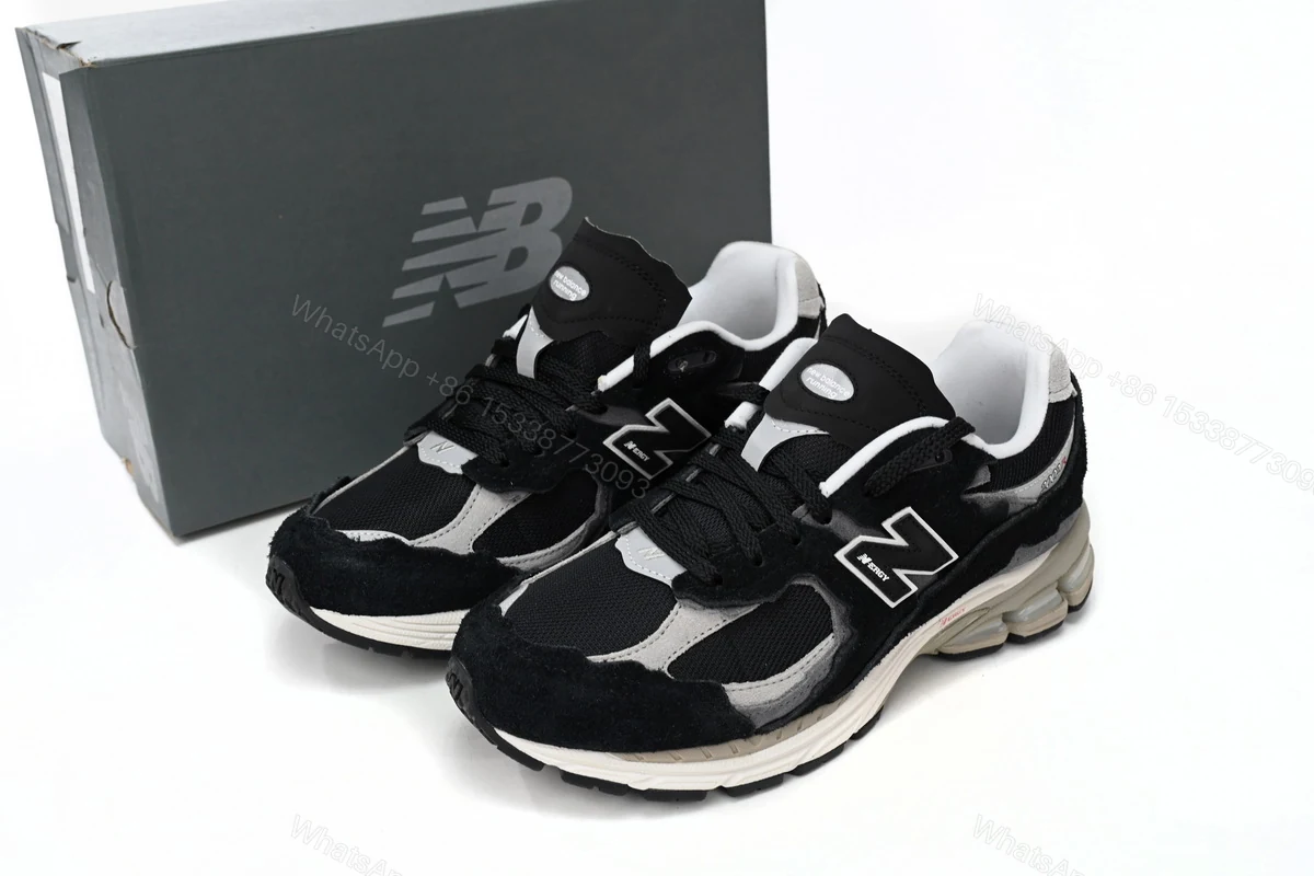 New Balance 2002R Lnk Black M2002RDJ — view 2