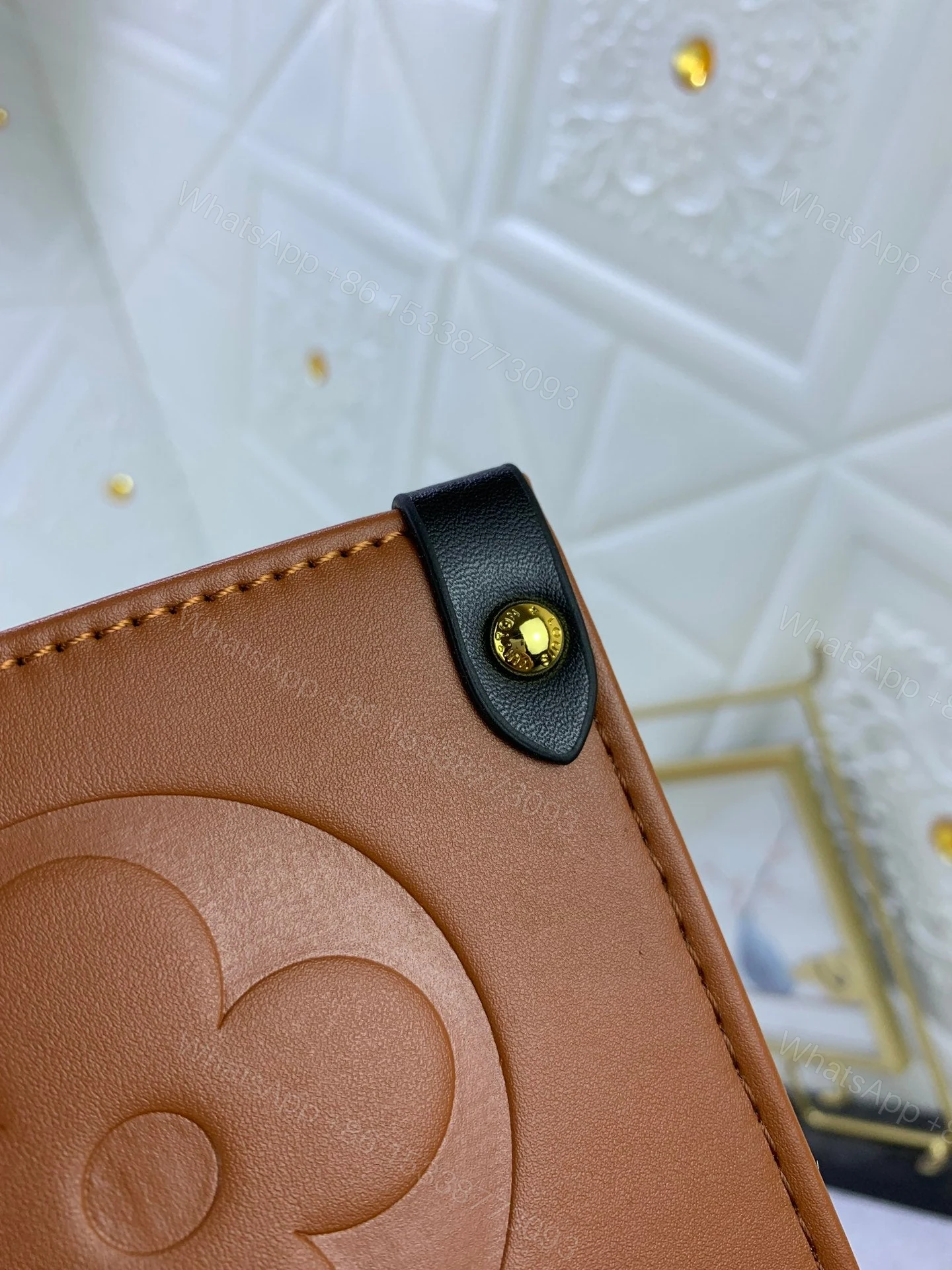 View 3 of Laveszi Luxury Bags LV 752