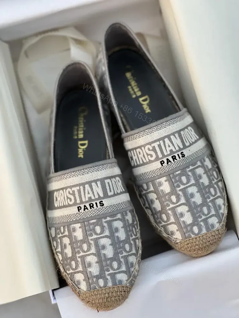 DIOR — view 1