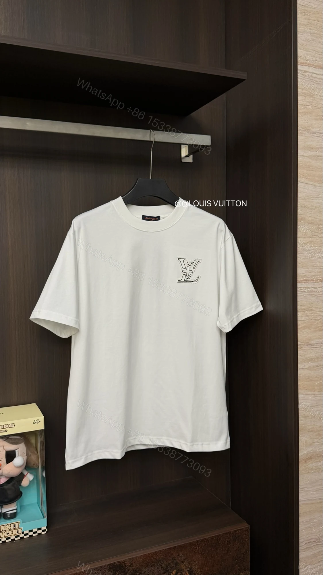 LV 一比一男款極簡刺繡短袖T恤 白色休閒百搭款 — view 1