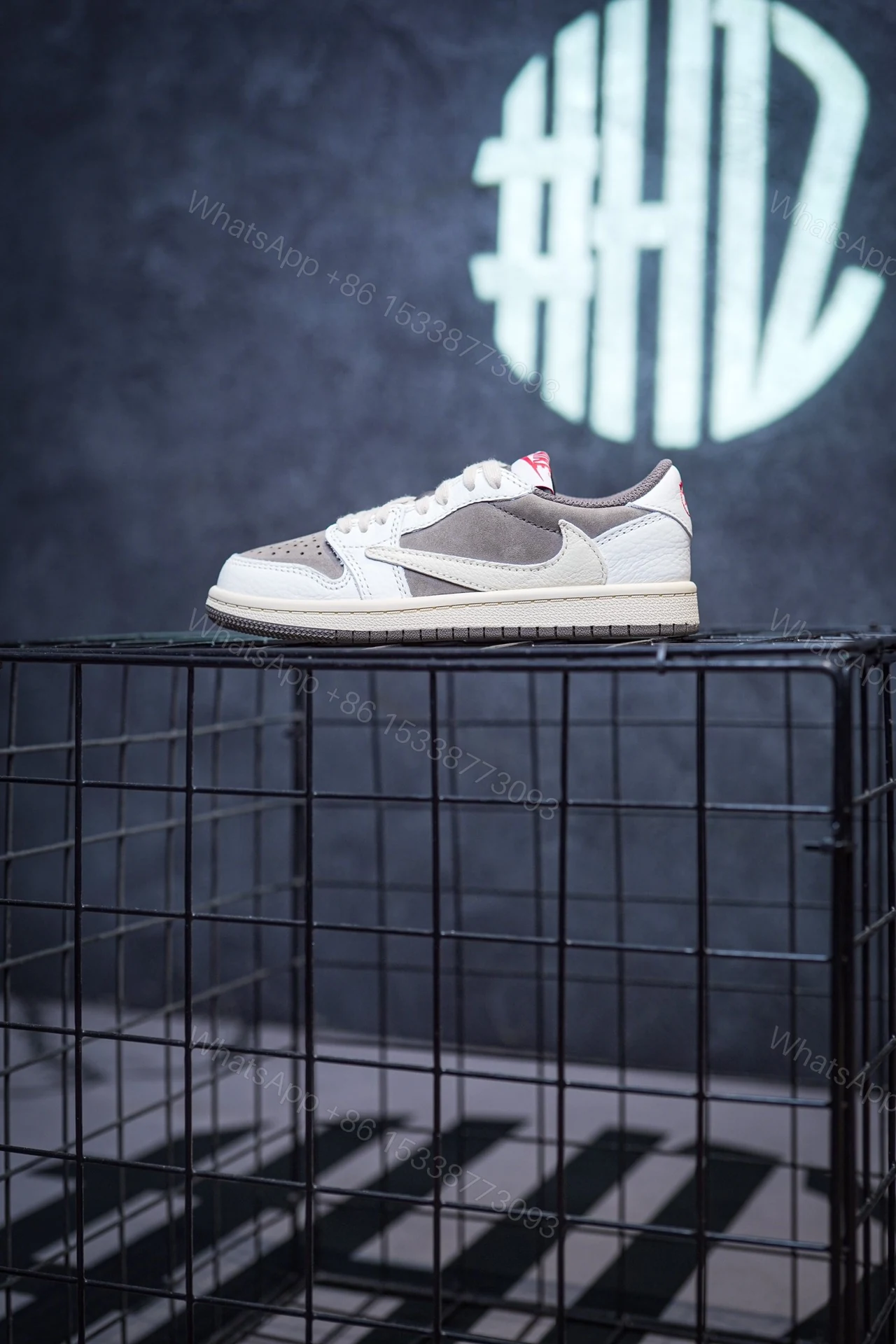 Kid Shoes TS x Air Jordan 1 Low Reverse Mocha — view 1