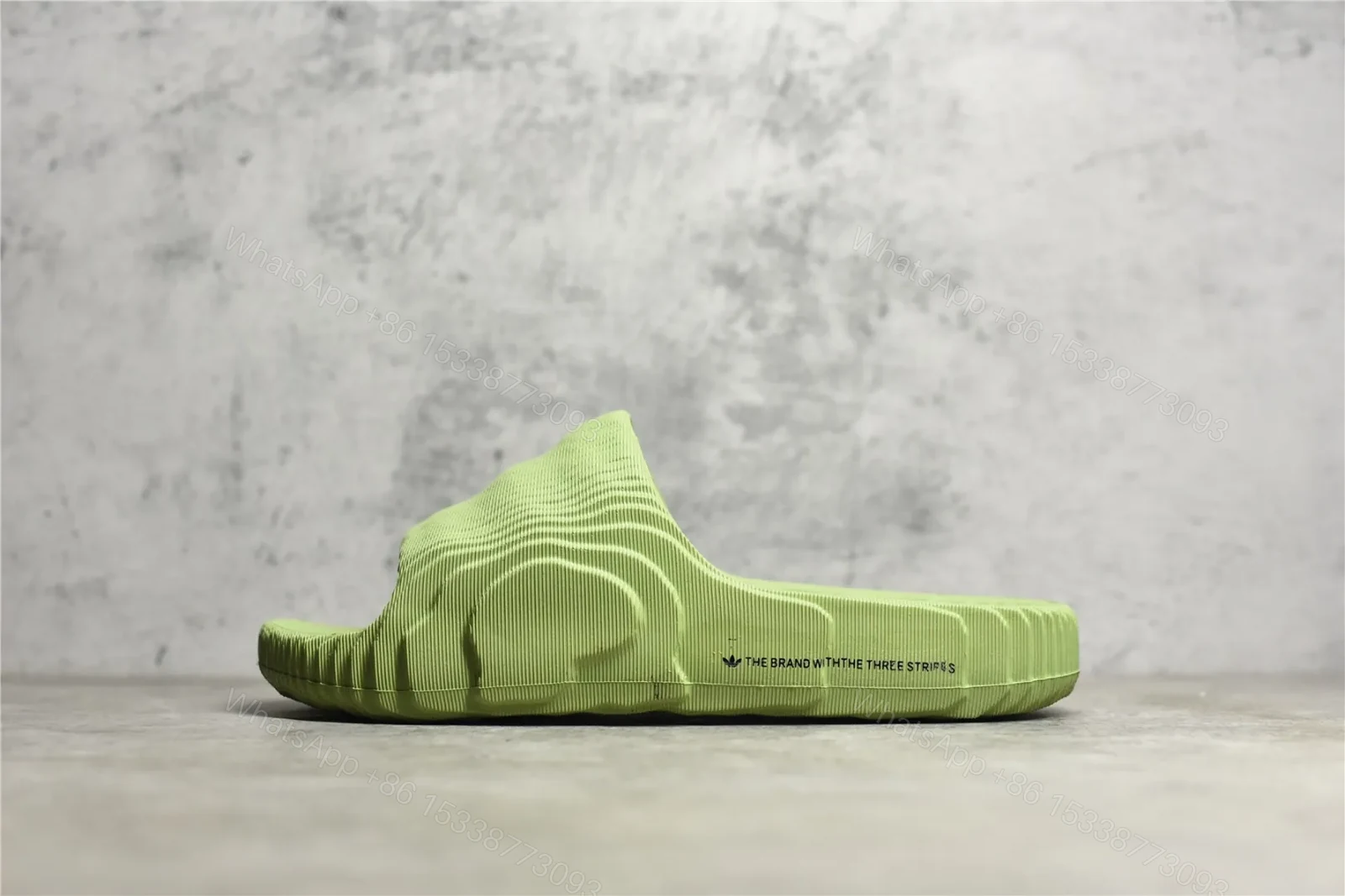 UA originals adilette Green — view 1