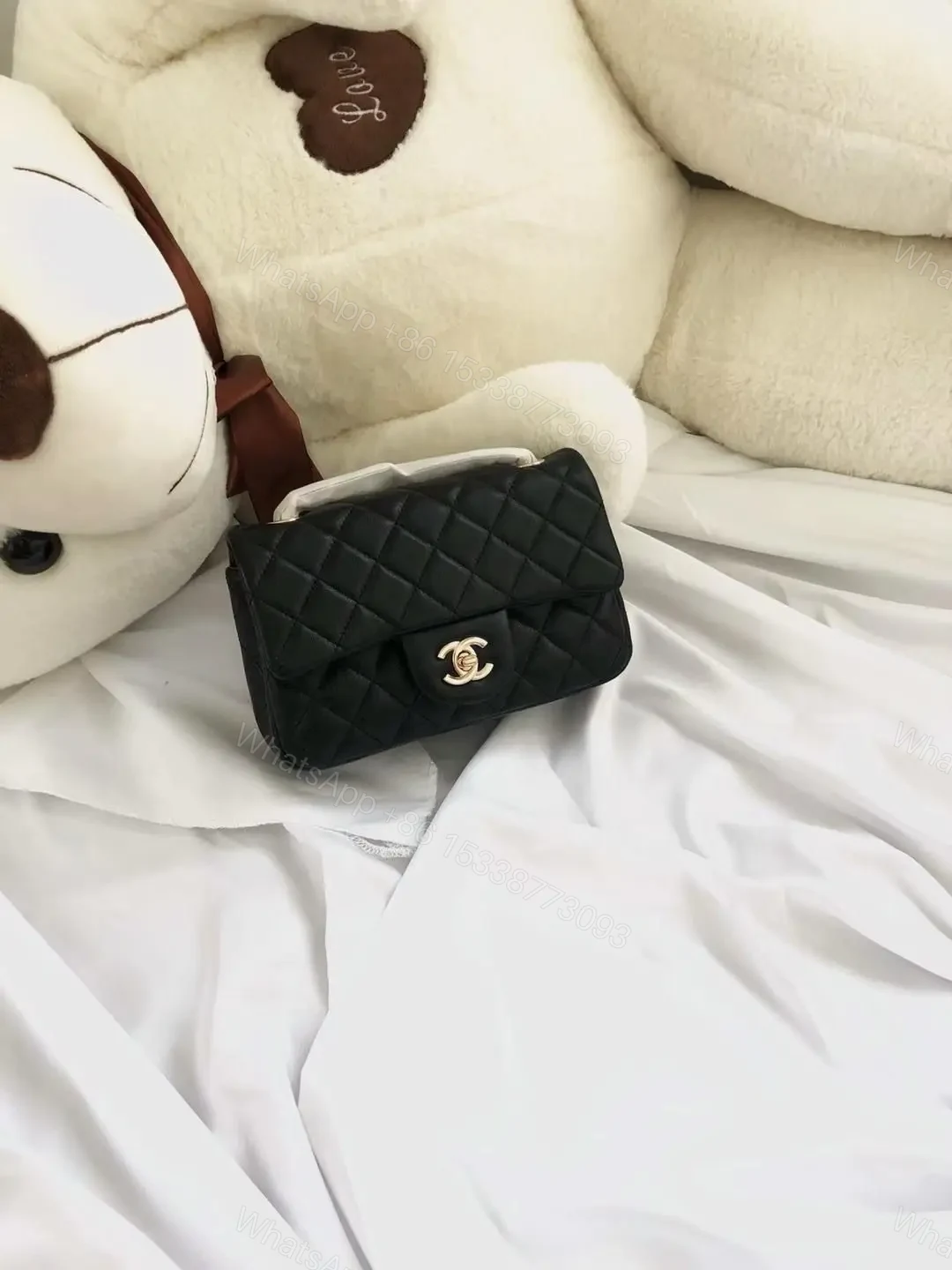 CHANEL — view 1