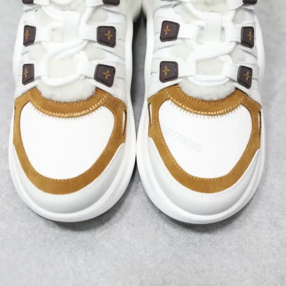 View 8 of LV ARCHLIGHT SNEAKER – LSVM002