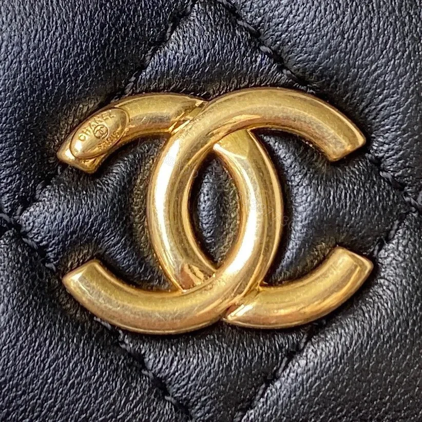 View 5 of Chanel Woc Pearl Handle Plated Handbags Black Leather With Lock Gold 11.5×14.5×5.5cm
