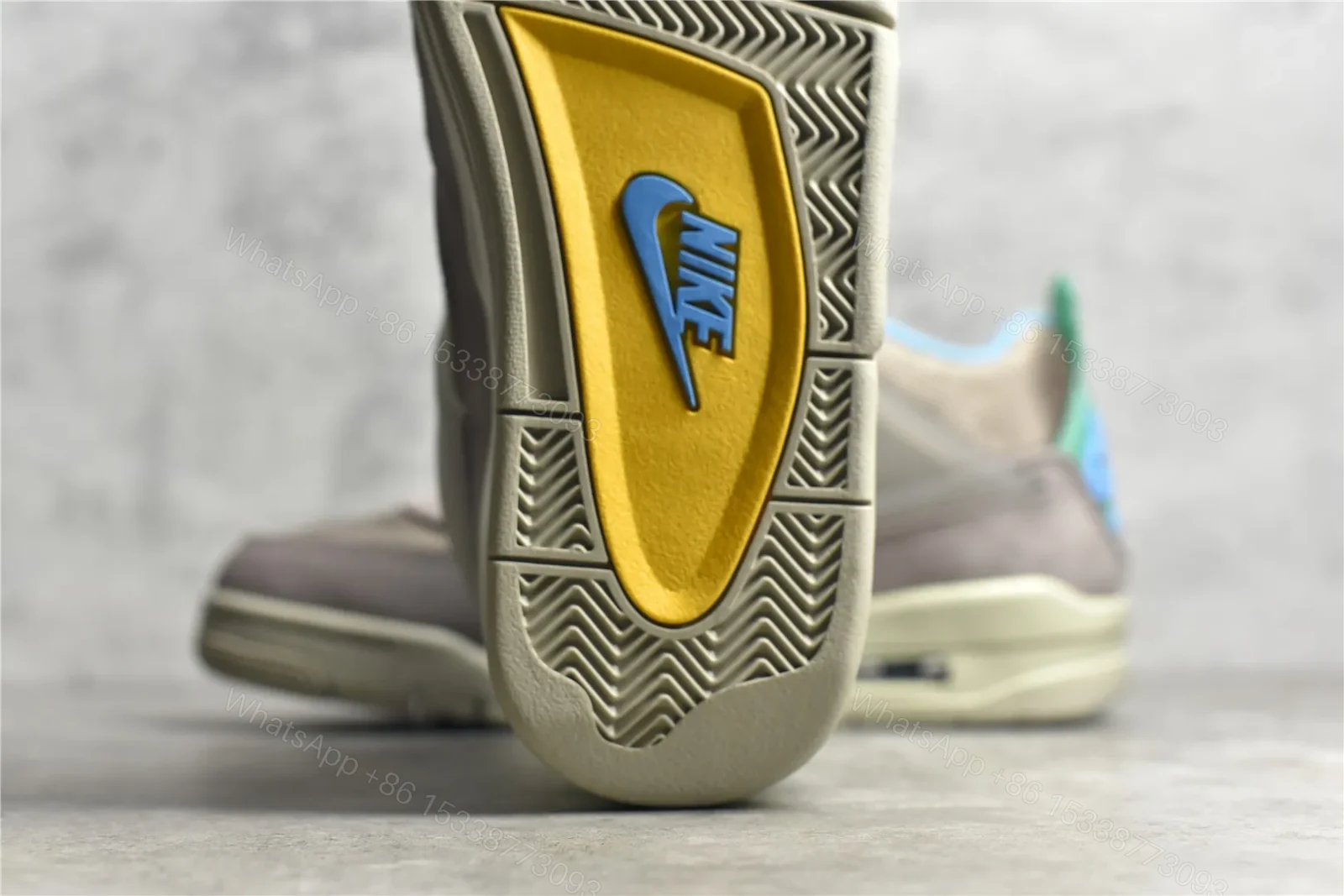 View 9 of Air Jordan 4 Retro 30th Anniversary Union La x Taupe Haze Reps