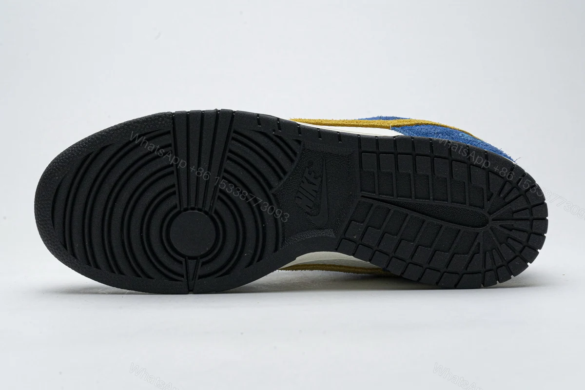 View 10 of Kasina x Nike Dunk Low “80s Bus” CZ6501-100