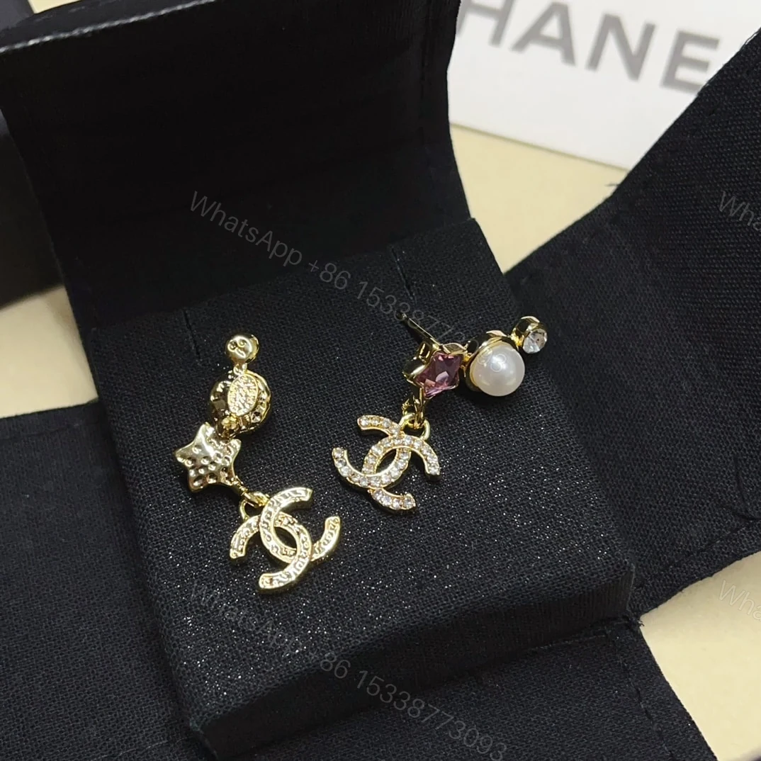 View 5 of CHANEL EARRINGS METAL GLASS PEARLS AND DIAMANTES IN GOLD ABF187 B19939 NAFQE